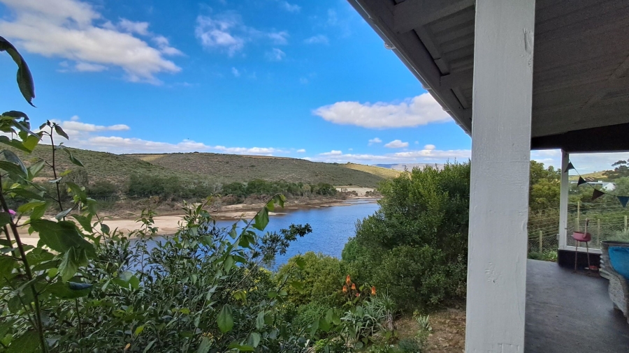 4 Bedroom Property for Sale in Malgas Western Cape